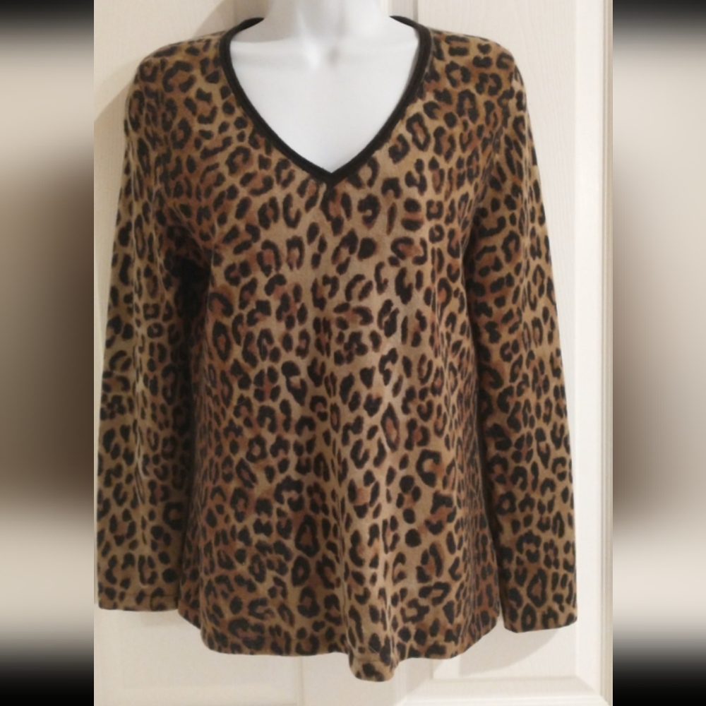 Jones New York Collection Leopard Print Sweater Size Small